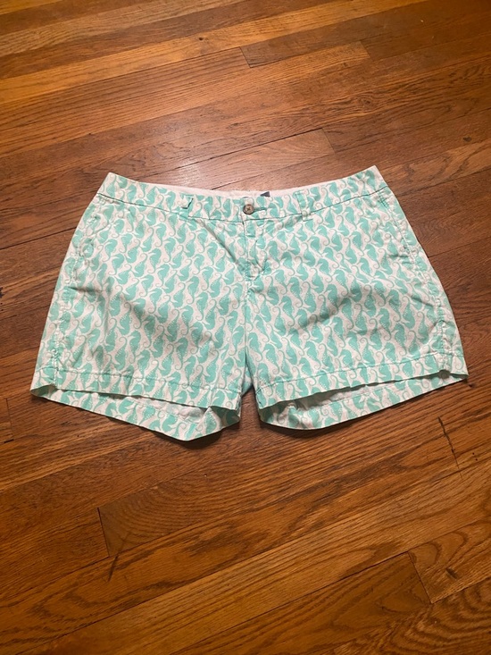 Old Navy Seahorse Print Shorts Size 10 - Picture 3 of 9